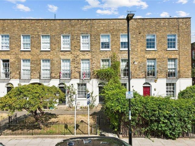 Apartment for sale in Angel, Greater London