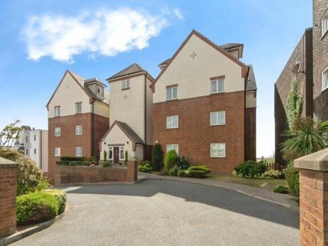 Apartment for sale in Conwy, Wales