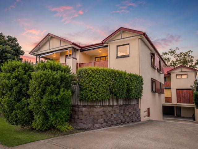 Apartment for sale in Coorparoo, Greater Brisbane