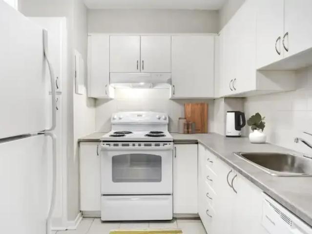 Apartment for rent in Cote-saint-luc, Quebec