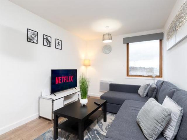 Apartment for rent in Ernesford Grange, West Midlands
