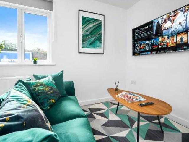 Apartment for rent in Plant's Green, Cradley Heath