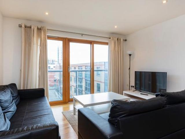 Apartment for rent in London Borough of Croydon, Addiscombe