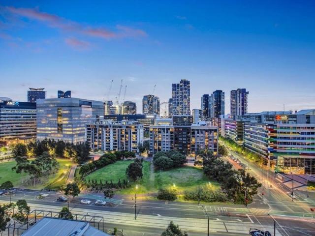 Apartment for sale in Docklands, Melbourne