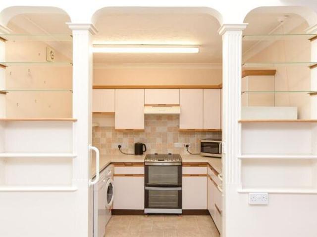 Apartment for sale in Rose Hill, Pachesham Park