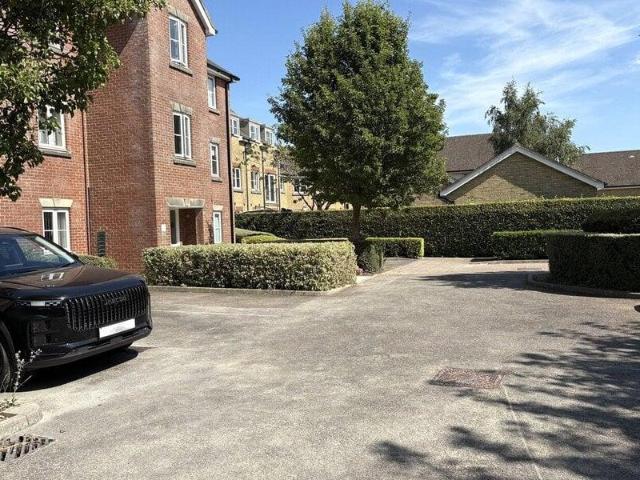 Apartment for sale in Temple Ewell, Dover