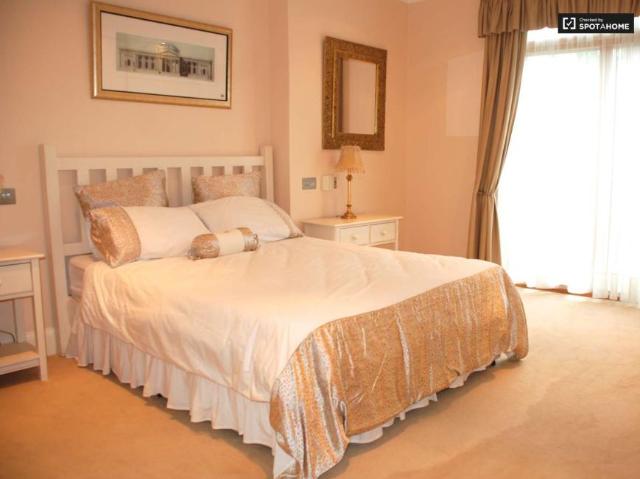 Apartment to rent in Bluebell, North Tipperary