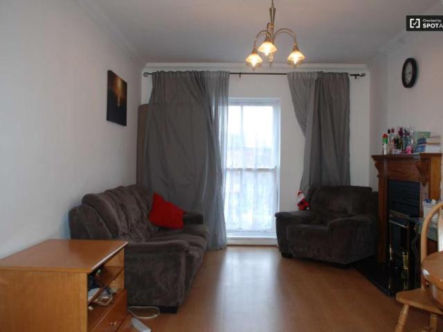 Apartment to rent in Bluebell, North Tipperary