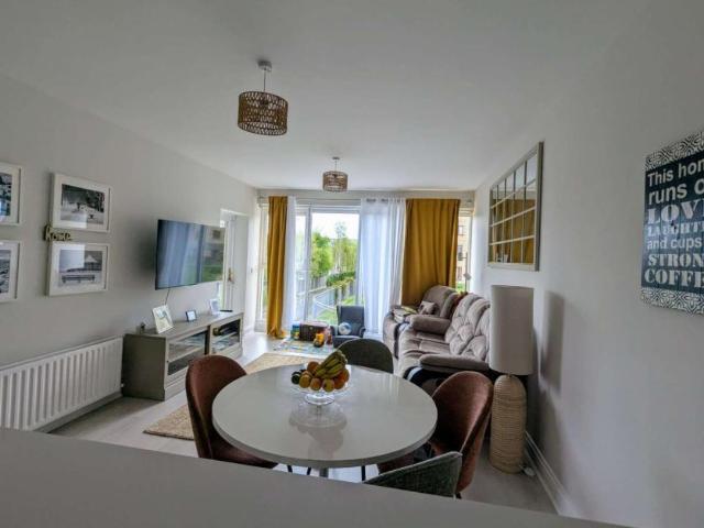 Apartment to rent in Bluebell, North Tipperary