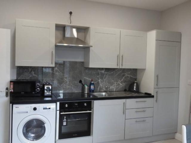 Apartment to rent in Bluebell, North Tipperary