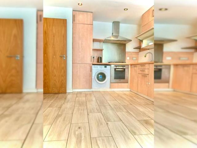 Apartment to rent in Bluebell, North Tipperary