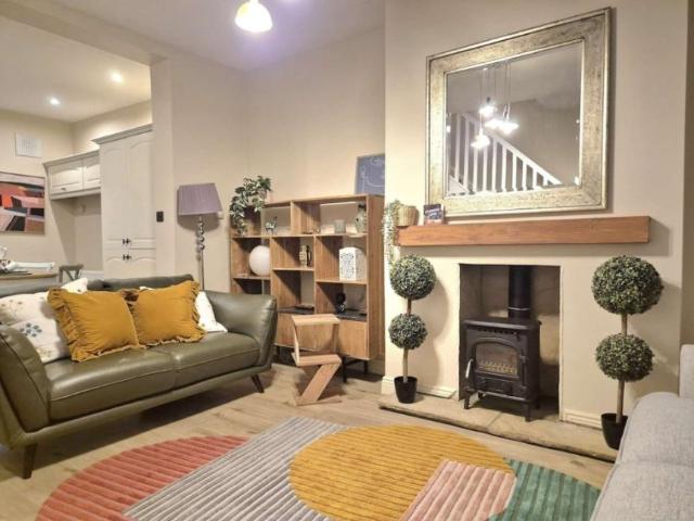 Apartment to rent in Bluebell, North Tipperary
