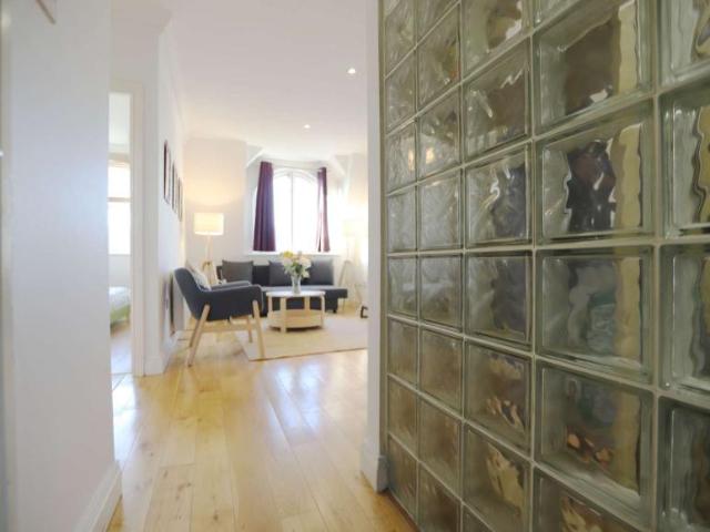 Apartment to rent in Bluebell, North Tipperary