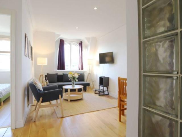 Apartment to rent in Bluebell, North Tipperary