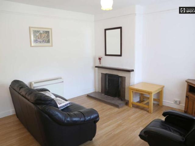 Apartment to rent in Bluebell, North Tipperary