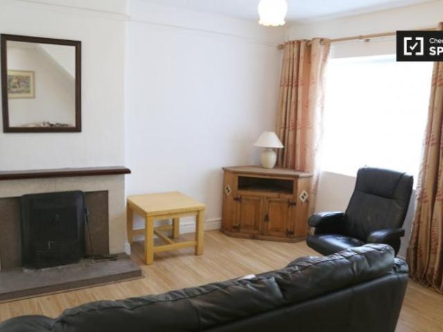 Apartment to rent in Bluebell, North Tipperary