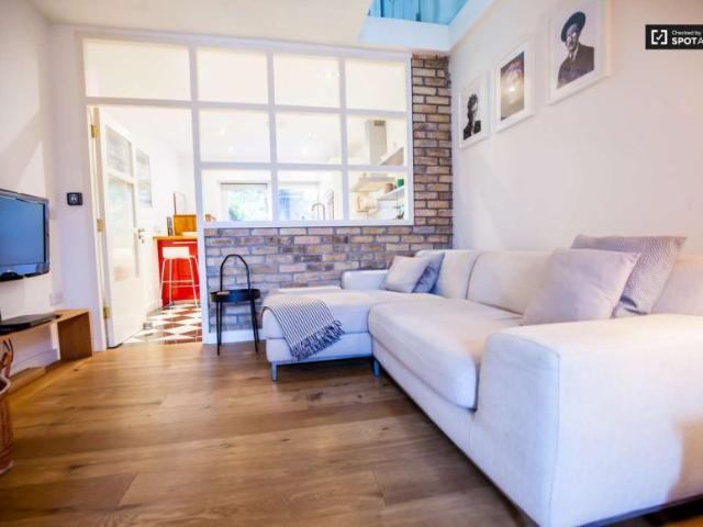 Apartment to rent in Bluebell, North Tipperary