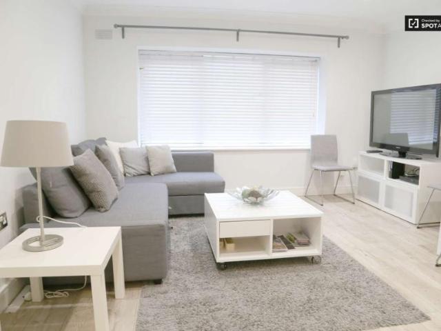Apartment to rent in Bluebell, North Tipperary