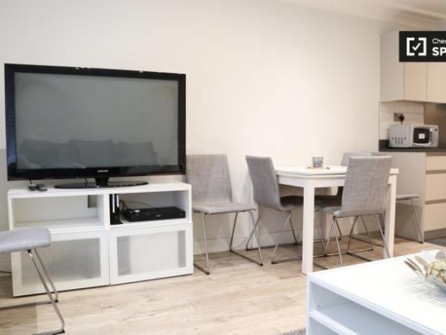 Apartment to rent in Bluebell, North Tipperary