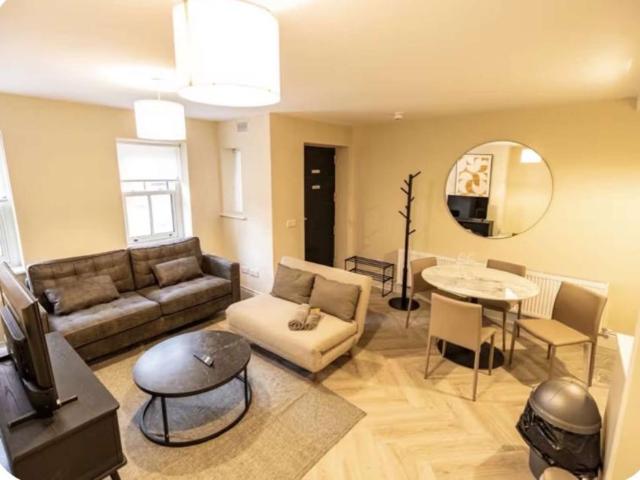 Apartment to rent in Bluebell, North Tipperary