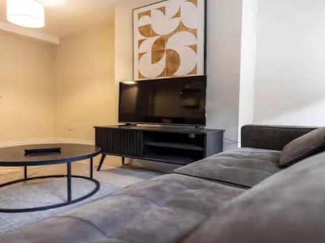 Apartment to rent in Bluebell, North Tipperary