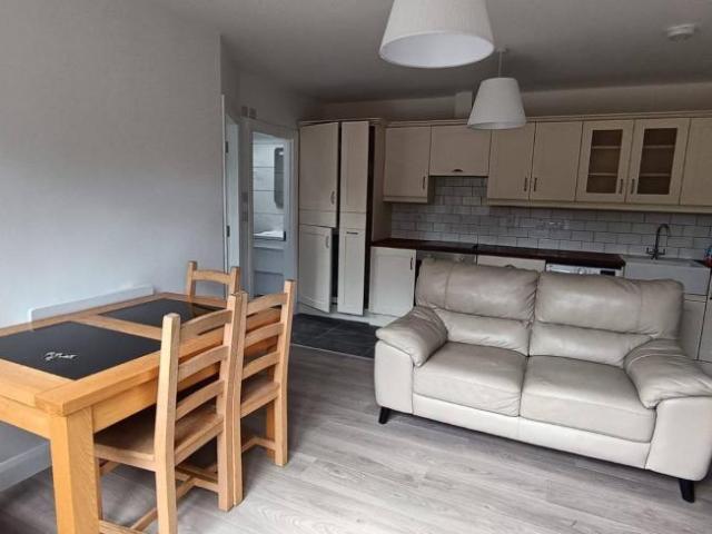 Apartment to rent in Bluebell, North Tipperary