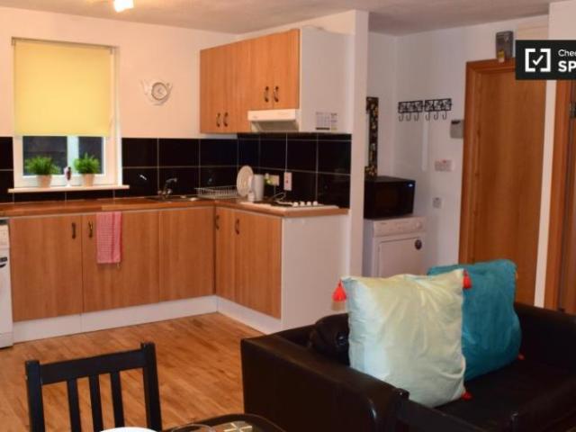 Apartment to rent in Bluebell, North Tipperary