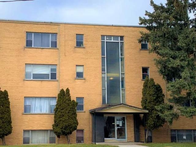 Apartment for rent in Dundas