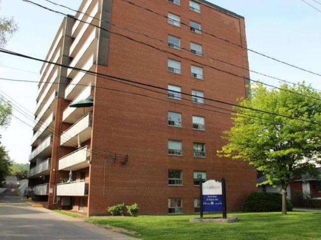 Apartment for rent in Dundas