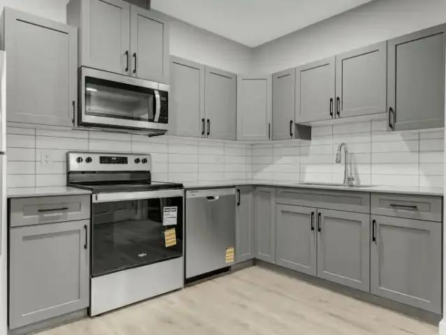 Apartment for rent in Wedgewood, Alberta