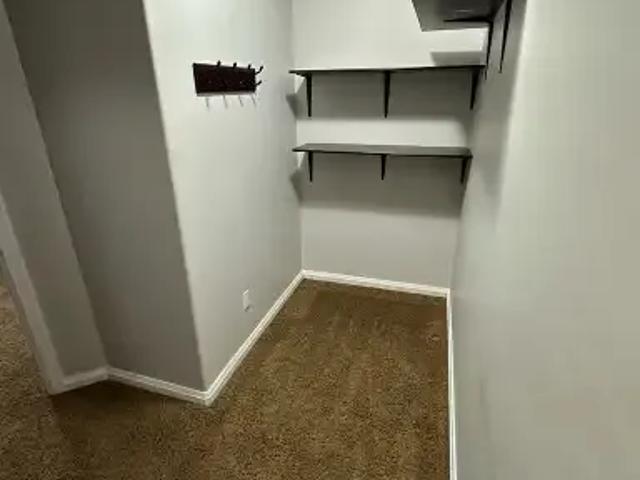 Apartment for rent in Wedgewood, Alberta