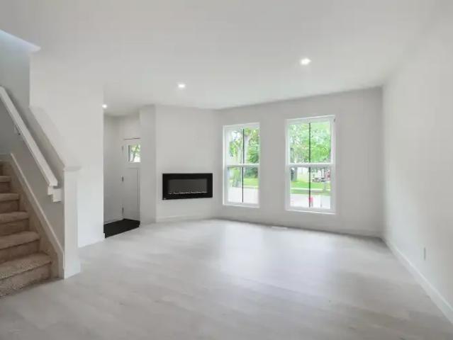 Apartment for rent in Wedgewood, Alberta