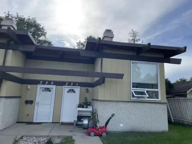 Apartment for rent in Wedgewood, Alberta