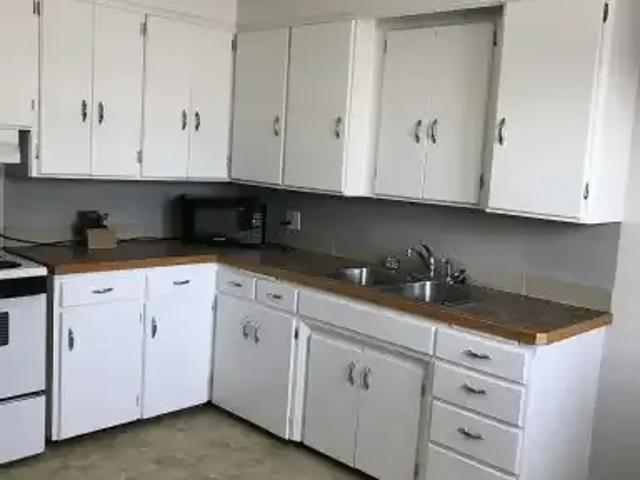 Apartment for rent in Wedgewood, Alberta