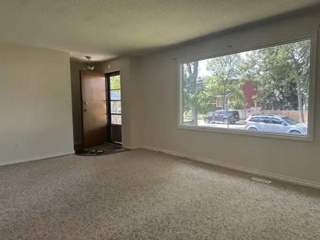 Apartment for rent in Wedgewood, Alberta