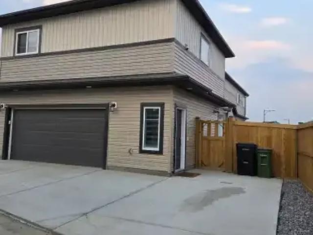 Apartment for rent in Wedgewood, Alberta