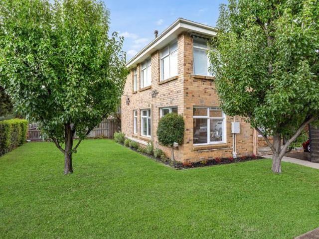 Apartment for sale in Elsternwick, Melbourne