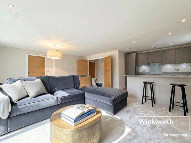 Apartment for sale in Parley Cross, Ferndown