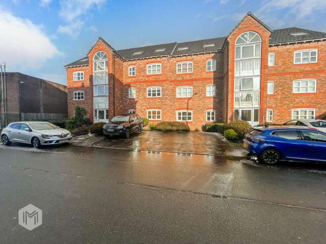 Apartment for sale in Lee Bank, Greater Manchester
