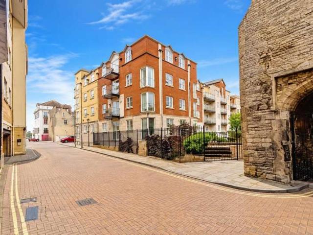 Apartment for sale in St Mary's, City Of Southampton