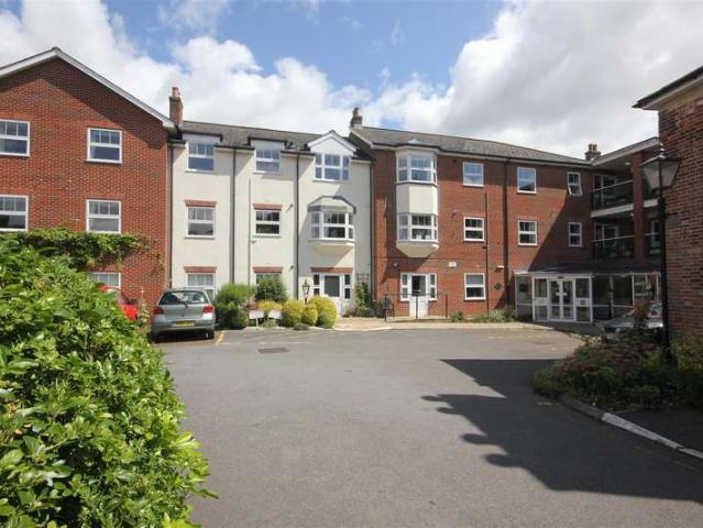 Apartment for sale in Salisbury, Wiltshire
