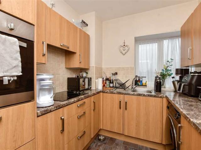 Apartment for sale in Palm Bay, Acol