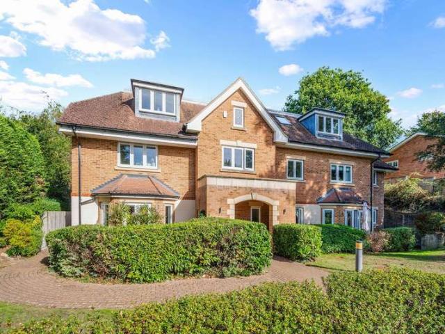 Apartment for sale in Reigate, Reigate and Banstead