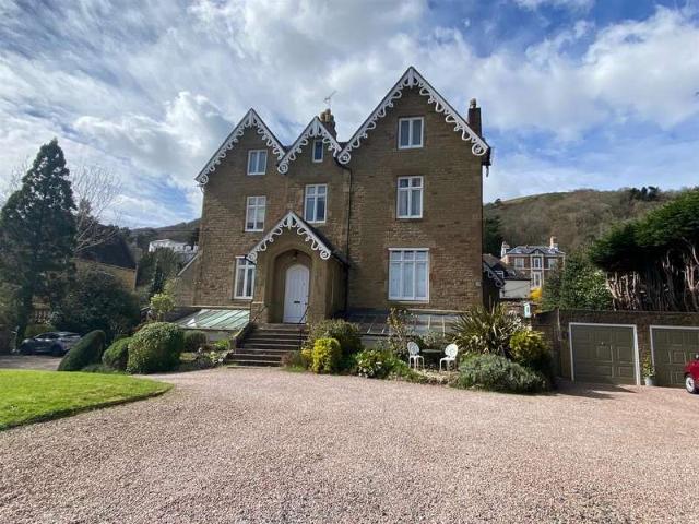 Apartment for sale in Great Malvern, Forthampton
