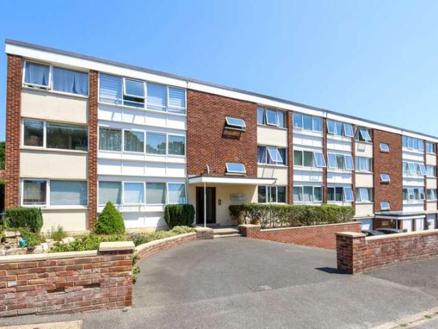 Apartment for sale in Pokesdown, Bournemouth