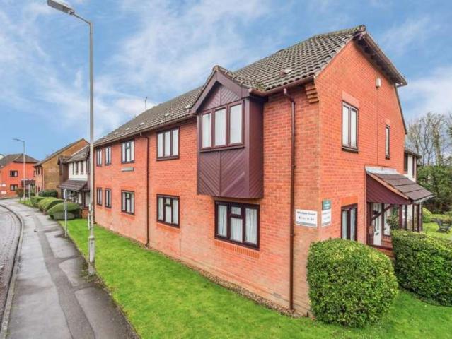 Apartment for sale in Amersham