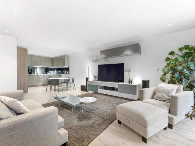 Apartment for sale in Hornsey, Greater London