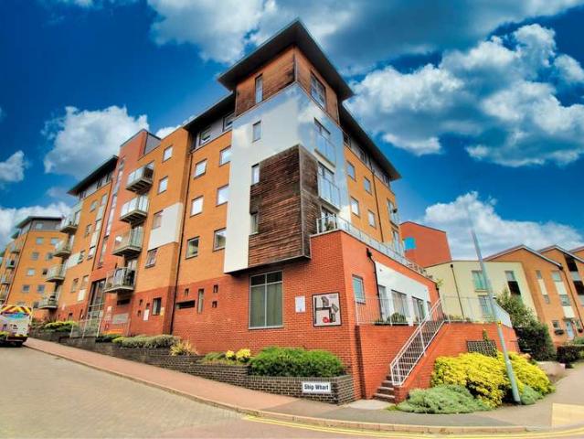 Apartment for sale in Hythe, Colchester