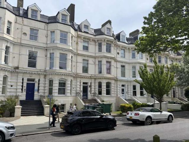 Apartment for sale in Folkestone