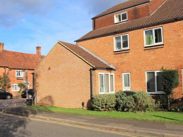 Apartment for sale in Wokingham, Berkshire